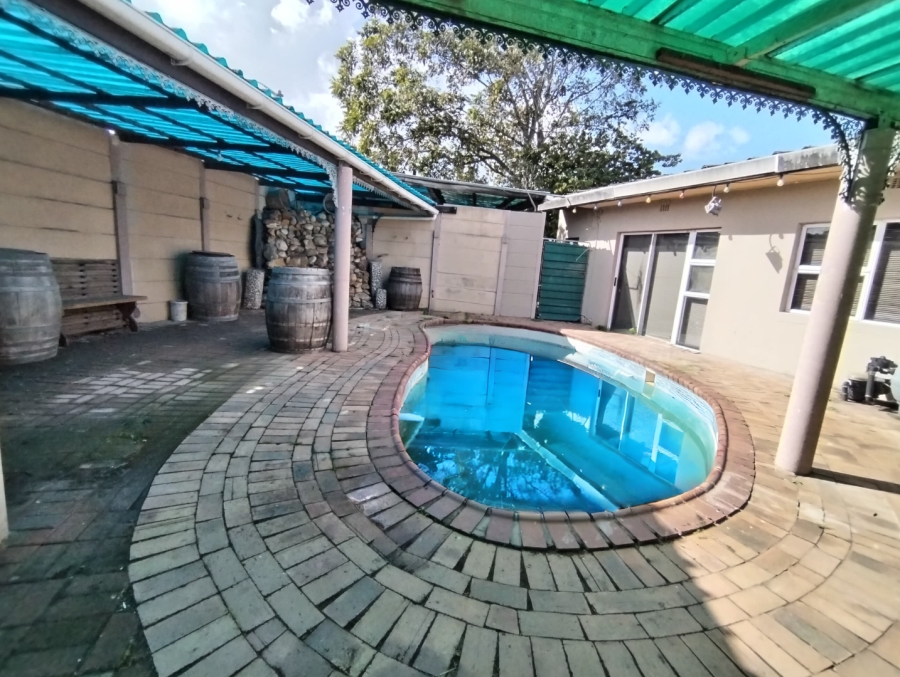 4 Bedroom Property for Sale in Protea Heights Western Cape